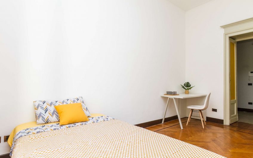 Viale Regina Giovanna 38 – Room 2