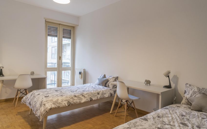 Via Savona 26 – Room 4 ” Double use”